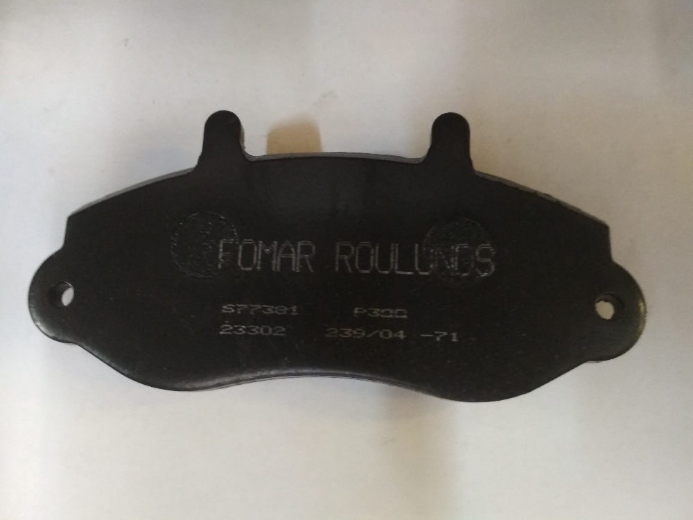 Колодки гальмівні передні ROULUNDS BRAKING 677381
