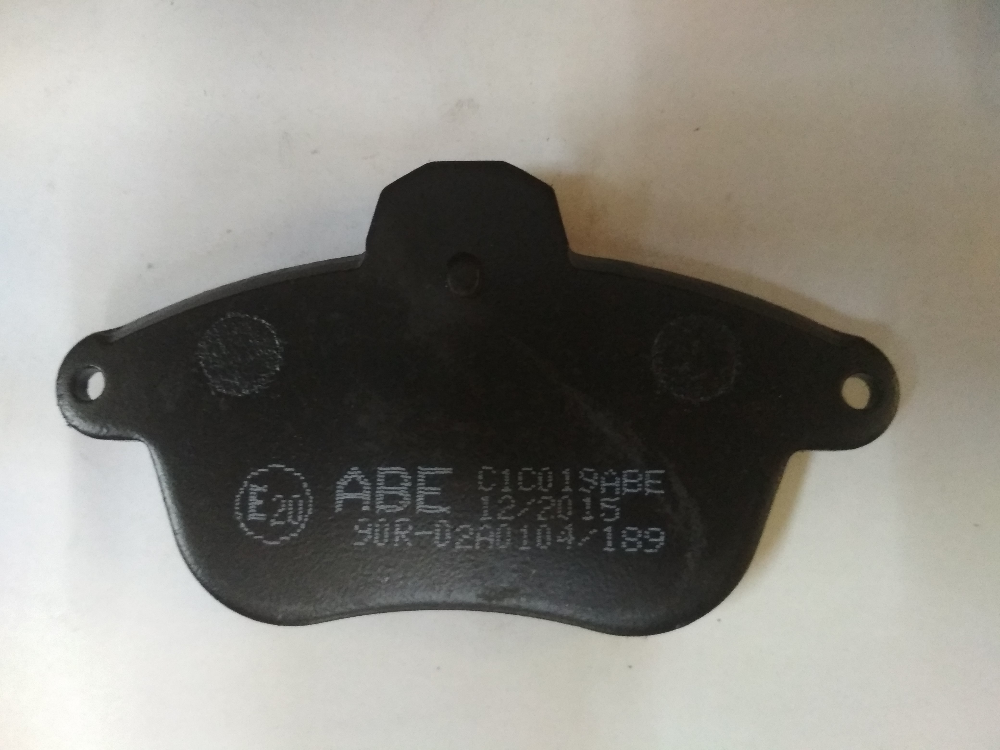 Колодки гальмівні передні ABE C1C019ABE /425295