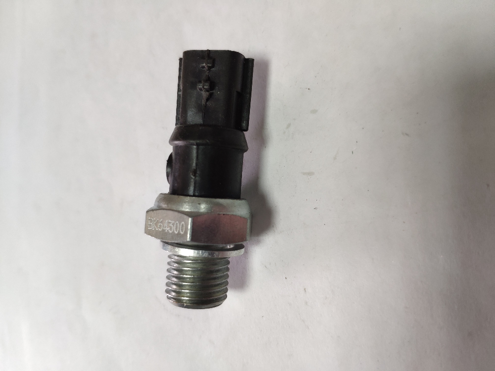 Датчик тиску масла FAE 12702