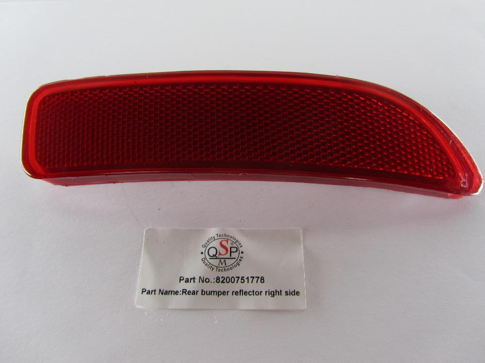 Катафот в задній бампер QSP-M 8200751778 R