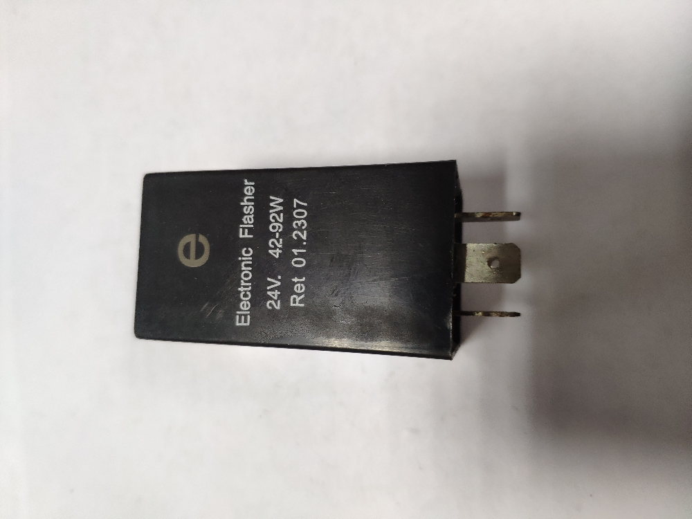 Реле поворотів AD1823 