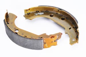 Колодки гальмівні задні барабанні ABE C0P008ABE   